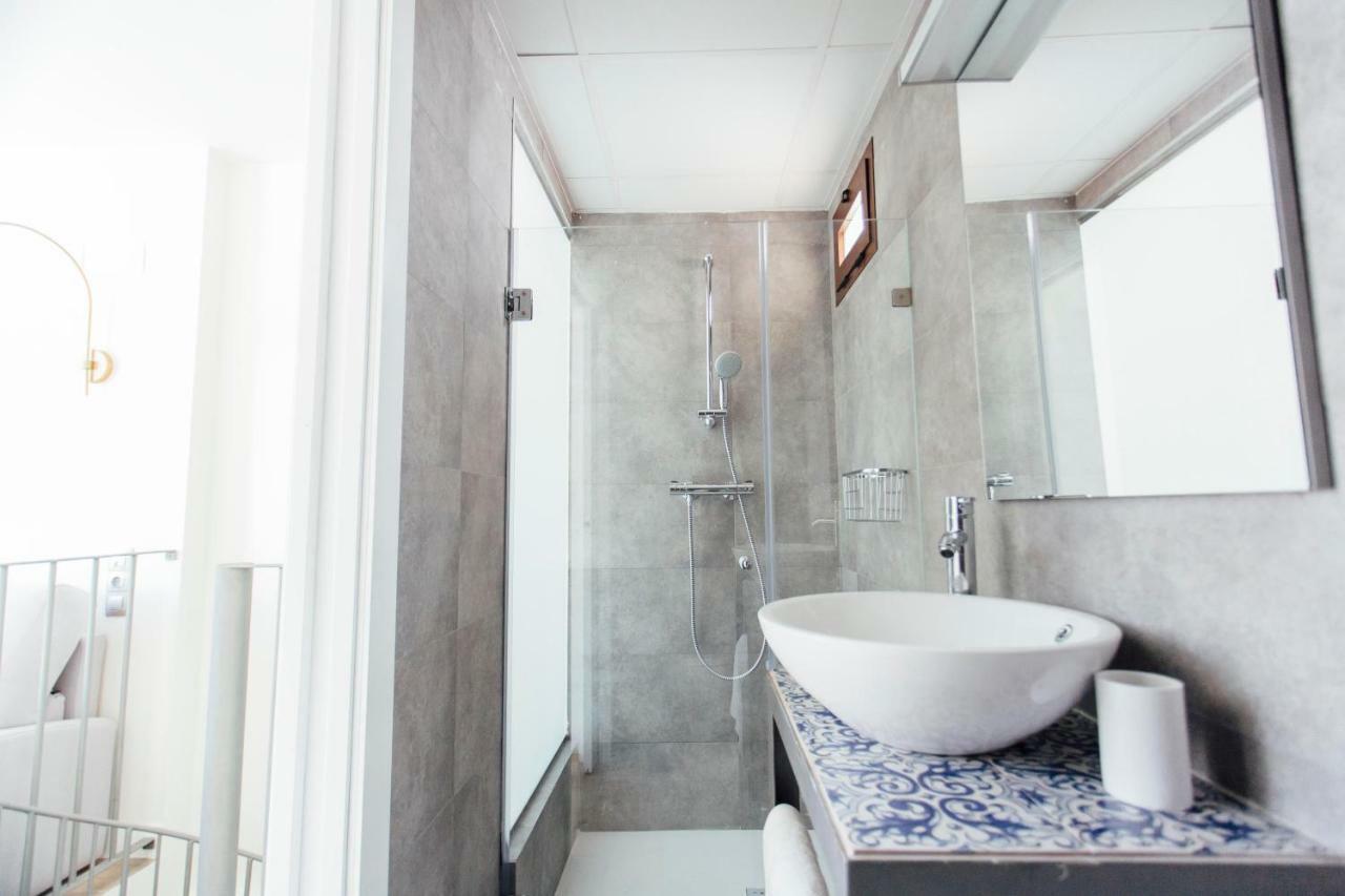 One&Lux Byron Suites Sevilla Exterior foto